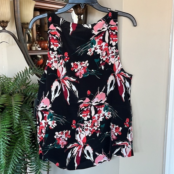 Brand New Derek Lam 10C x Athleta Black Floral Sleeveless Tank Top Lily Blouse - Picture 7 of 12